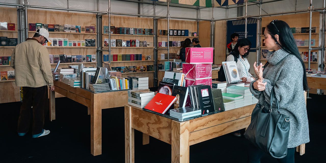 10.000 jóvenes podrán recibir bonos de $60.000 para comprar libros y cómics en Colombia