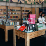 10.000 jóvenes podrán recibir bonos de $60.000 para comprar libros y cómics en Colombia