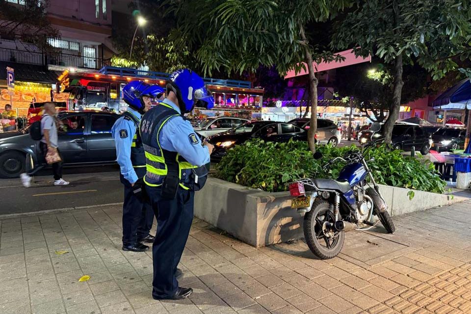 Más de 2.500 comparendos por infracciones de tránsito en zonas de entretenimiento de Medellín