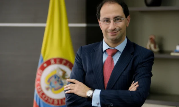 Restrepo liderará el empalme anticorrupción: De la Espriella prevé arrancar el 30 de junio
