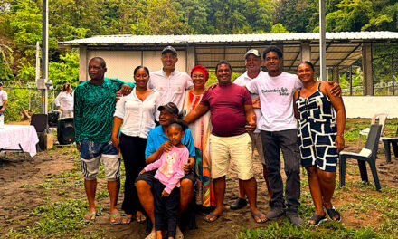 Inversión de $2.100 millones lleva energía solar permanente a comunidad de Nuquí, Chocó