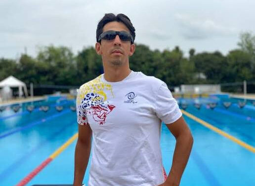 De acompañar a su mamá a la piscina a convertirse en referente de la paranatación colombiana
