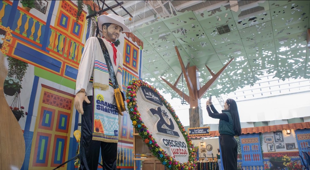 Ya comenzó el homenaje a los silleteros en Los Molinos durante la Feria de las Flores 2026