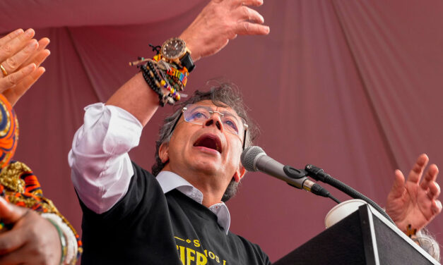 Petro convoca a una “resistencia pacífica” y plantea un “segundo grito de independencia” durante discurso del 20 de Julio