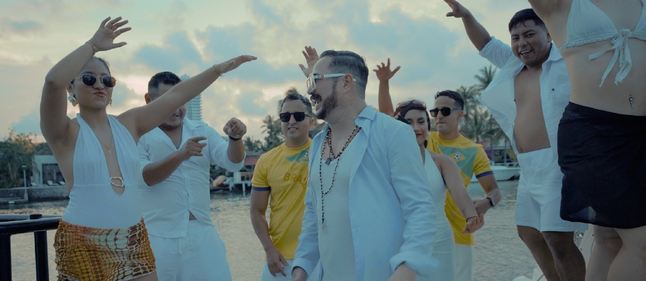 Juanhelo Caldelas supera las 120.000 reproducciones en YouTube con su sencillo «Buscándola»