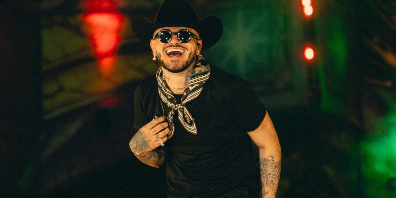 Kapo recibe nominación a Premios Juventud 2026 por su éxito «La Villa»