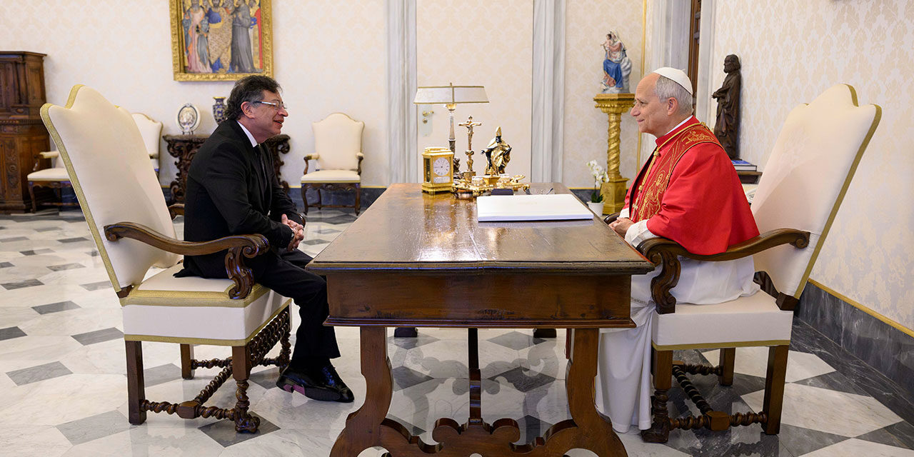 Petro pidió al papa León XIV respaldo para proteger a campesinos beneficiarios de la reforma agraria