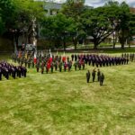 192 soldados profesionales culminan su servicio militar y reciben homenaje en Medellín tras 20 años de carrera