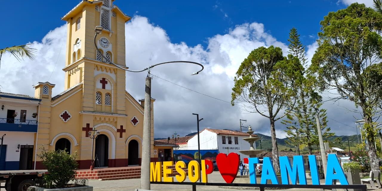 Más de 150 familias desplazadas consolidan su retorno a Mesopotamia tras culminar plan de reparación en Antioquia