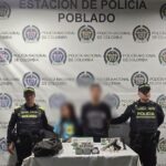 Capturan a dos personas por presunto hurto a mano armada en un establecimiento de El Poblado