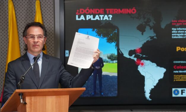 Con más propaganda que pruebas: la rueda de prensa del alcalde dejó más preguntas que respuestas