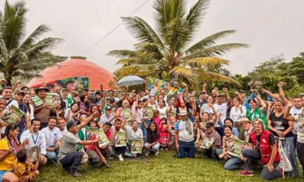 Tras 20 años de distancia con el Estado, la Comunidad de Paz de San José de Apartadó recibió 21 títulos de propiedad