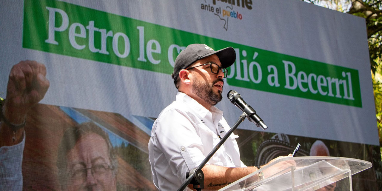 Gobierno anuncia inversión de $36.000 millones en proyectos solares y reafirma su intención de prohibir el fracking
