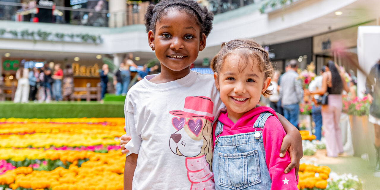 Tapete de Flores de Santafé Medellín se convierte en una oportunidad para apoyar a niños y familias del Chocó