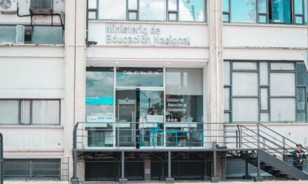 Ministerio de Educación activa plan de respuesta tras terremoto: reportan afectaciones en 29 departamentos