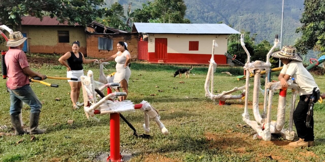 Unidad para las Víctimas fortalece infraestructura comunitaria en El Aro, Ituango, con inversión de $111 millones