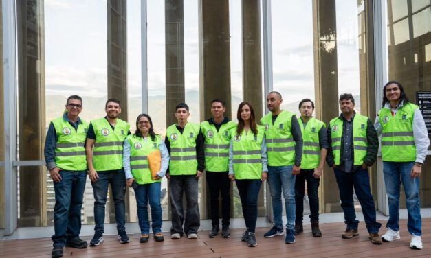 Medellín envió 13 ingenieros voluntarios al Eje Cafetero para evaluar edificaciones tras el terremoto