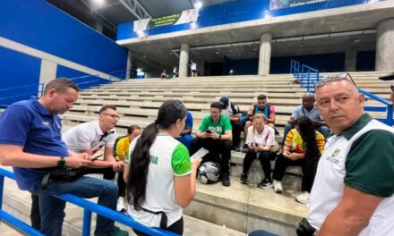 Balonmano gana protagonismo en la final departamental de los Juegos Intercolegiados en Antioquia