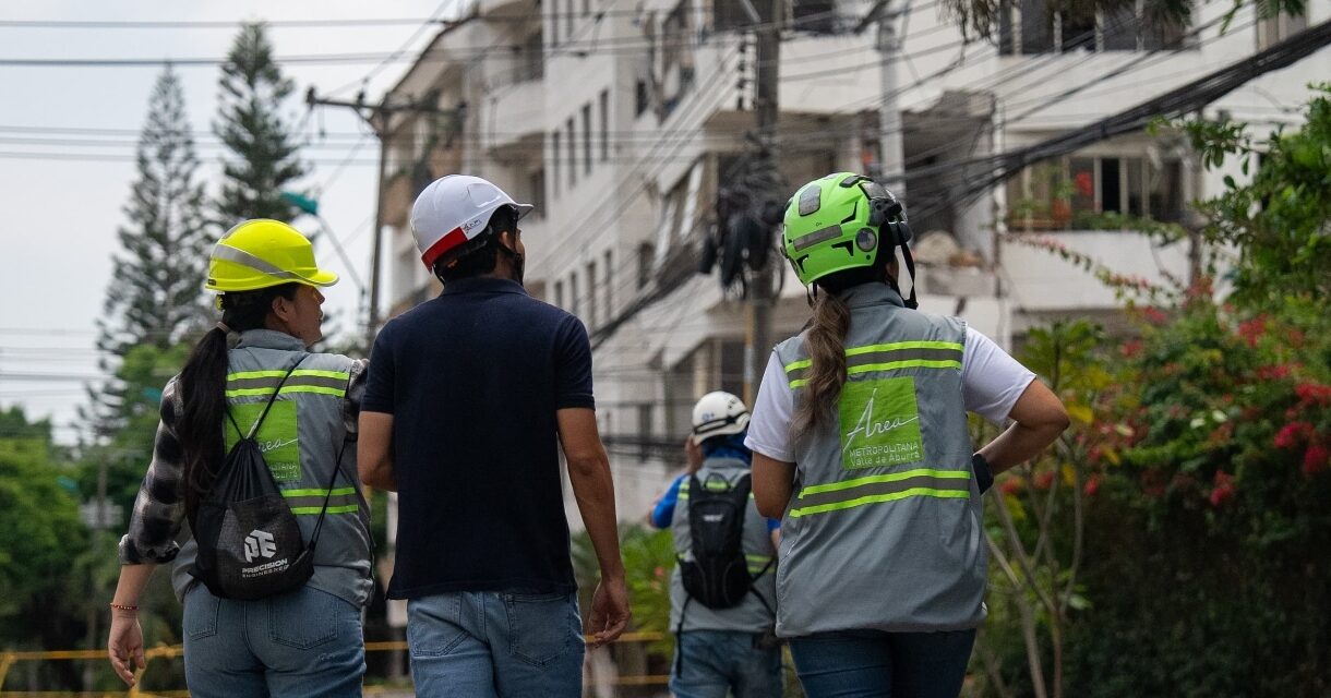 Equipos de Medellín y el Valle de Aburrá apoyan en Cali la evaluación de viviendas tras el terremoto