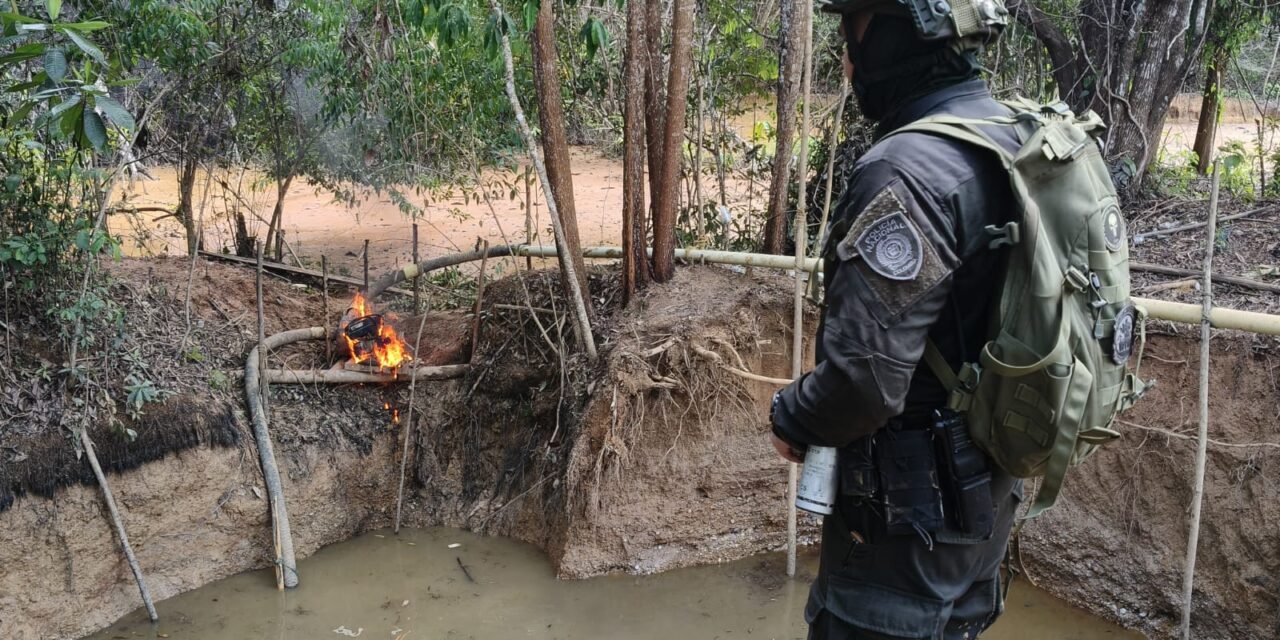 Golpe a la minería ilegal en Antioquia: inutilizan maquinaria que estaría al servicio de estructuras criminales