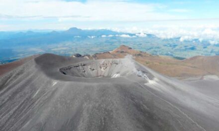 UNGRD activa Sala de Crisis Nacional tras alerta naranja del volcán Puracé