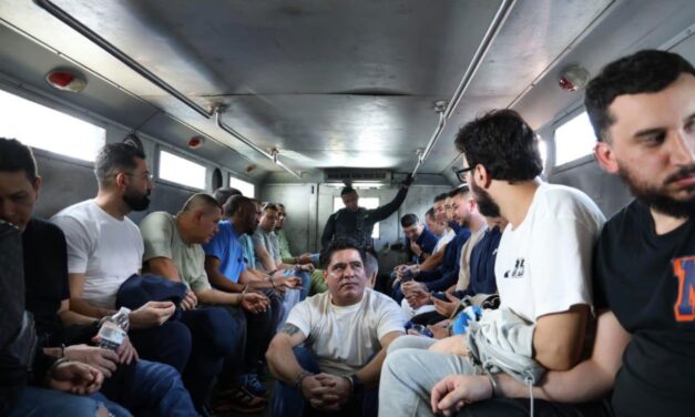 Traslado de 117 internos de alto perfil pone fin a diálogos de paz urbana