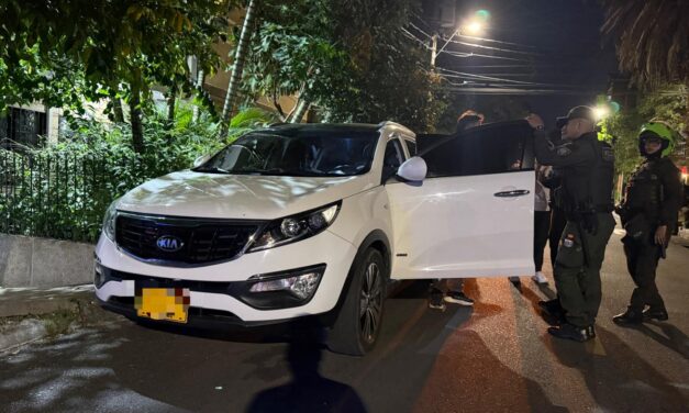 Autoridades capturaron a cuatro personas y recuperaron tres vehículos en Laureles y Belén