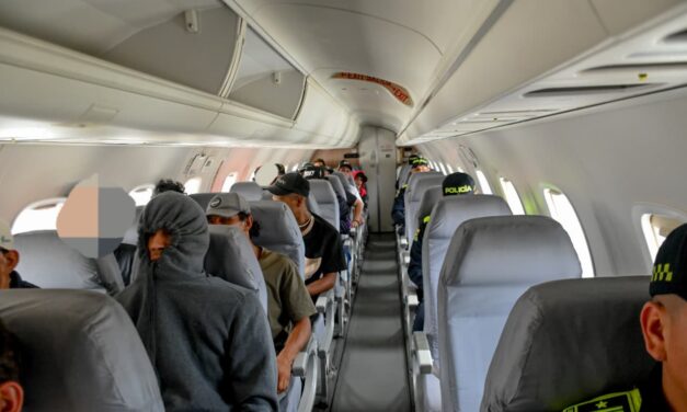 17 extranjeros fueron expulsados de Colombia tras operativos migratorios en el Valle de Aburrá