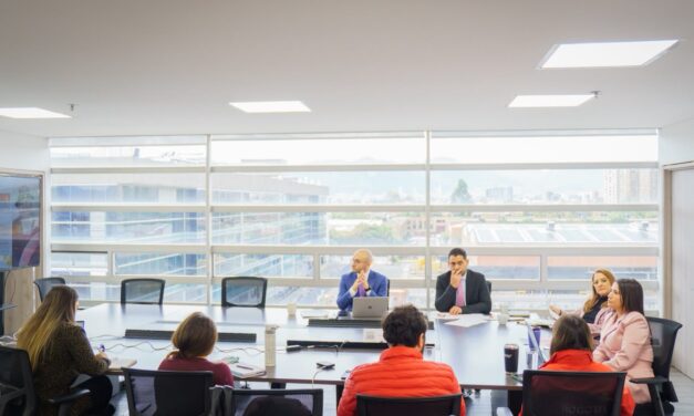 Bogotá y Nación fortalecen acciones para atender a víctimas y mujeres buscadoras