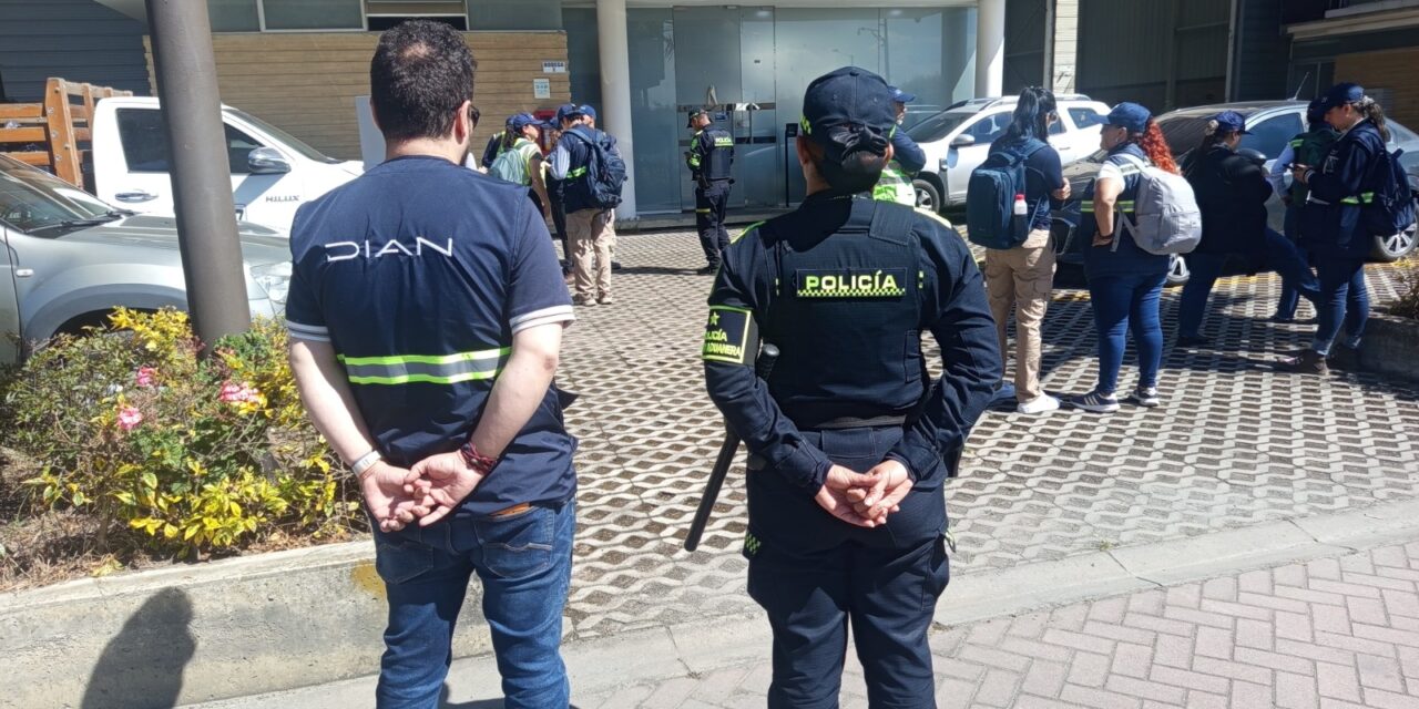 DIAN aprehende mercancía por más de $8.000 millones en operativo en Mosquera