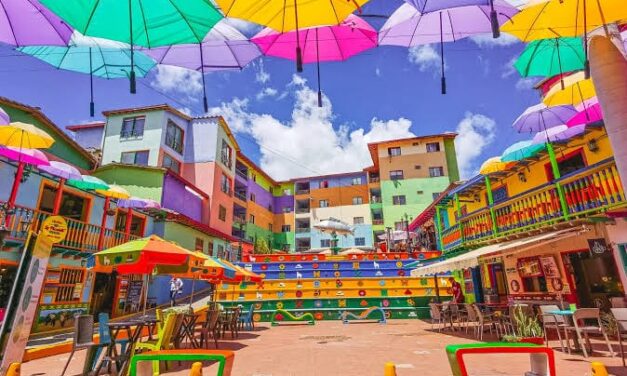 Guatapé celebra 215 años con una nueva edición de las Fiestas de los Zócalos, el Turismo y el Embalse