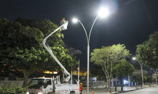 EDUS adjudica licitación de alumbrado por $26.534 millones en medio de cuestionamientos