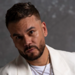 Luccas Rivera presenta “Quédate”, su nuevo lanzamiento musical