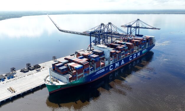 Puerto Antioquia estrena conexión marítima semanal con Asia para fortalecer el comercio exterior