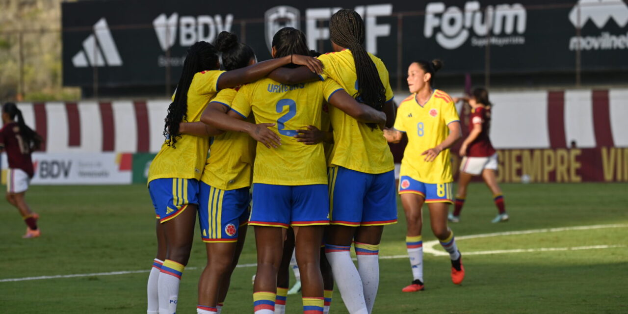 Selección Colombia femenina cerró su gira por Venezuela con una victoria 2-1