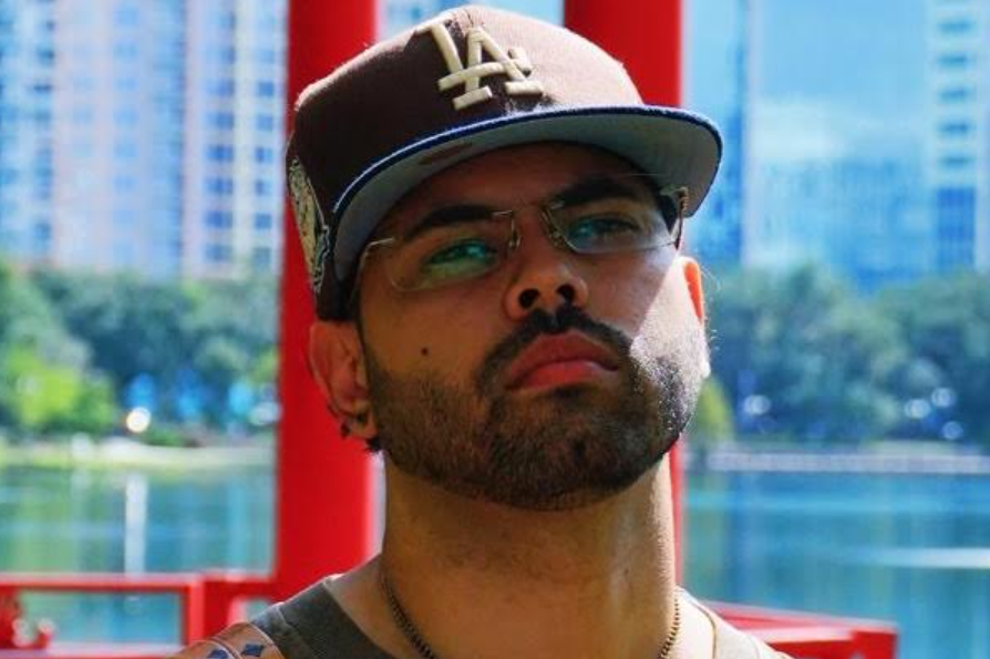 Yokkai presenta ‘Le Bourget’, una apuesta por el R&B en español y los sonidos urbanos