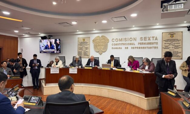 Ministra de Educación expuso diez alertas sobre cobertura, financiación e infraestructura escolar